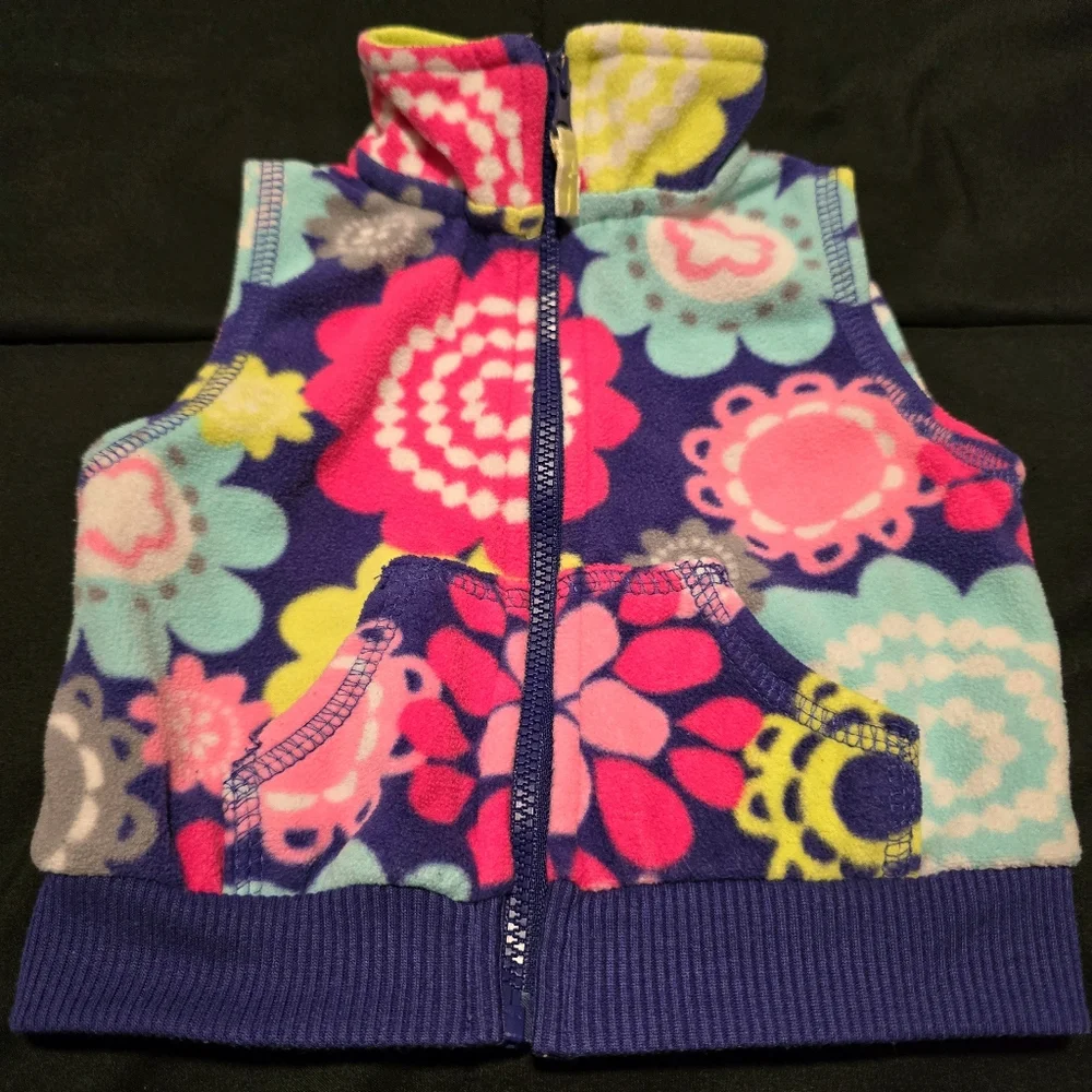 Carters Girls Fleece‎ Vests Set of 2 Floral Polkadot Infant Bundle Size 6 Months